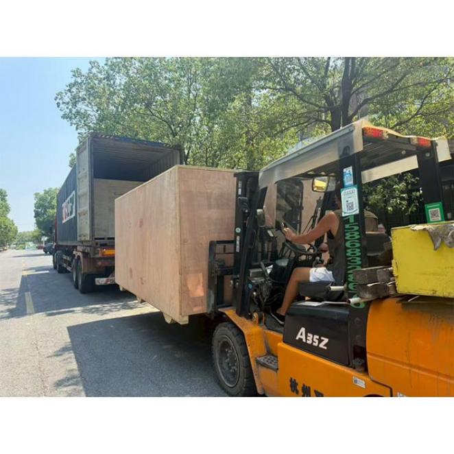 40 foot container shipment of slitting and rewinding equipment for UAE customers