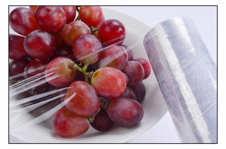 cling film product roll-2.jpg